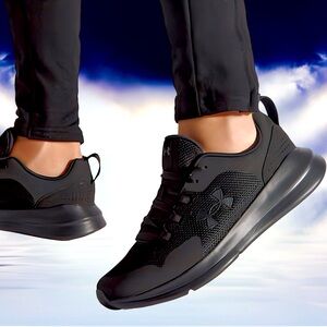 Under Armour Men's Essential 'Triple Black'  Lace-Up Sneakers Size 10